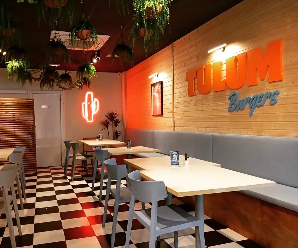Ambiente Tulum Burgers